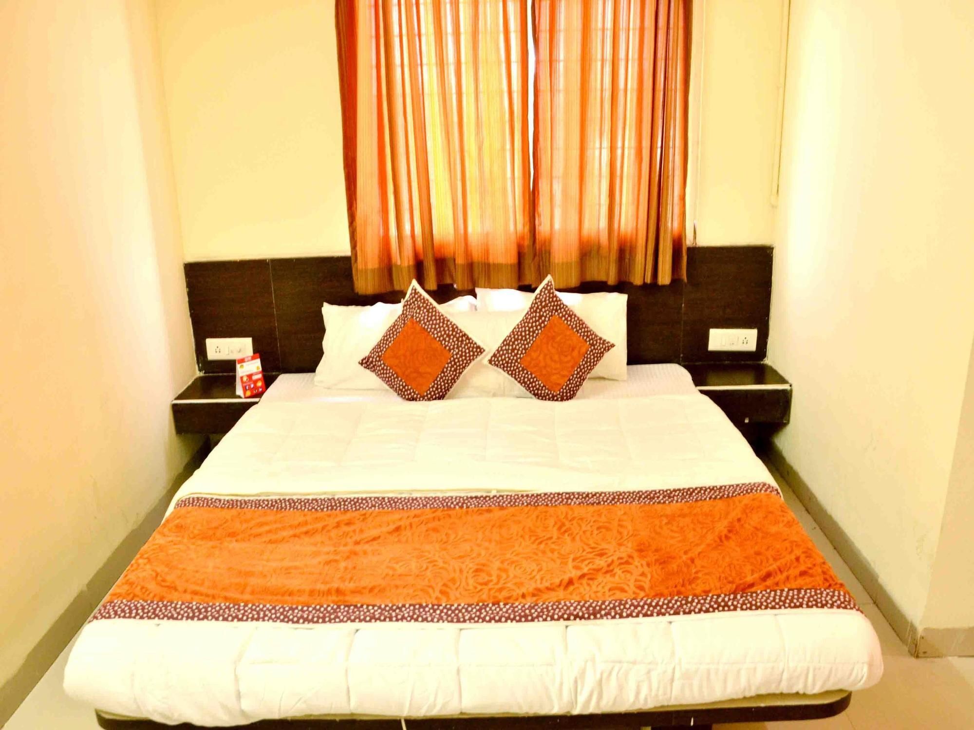 Hotel Vijay Nagar Indore Exterior photo